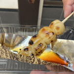 いせや - 七兵衛団子(みたらし)120円