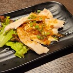 居酒屋 たけちゃん - お通し　鶏ハム❗