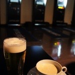 ダーツ＆スポーツ ダイジェスト - カフェオレとビール