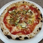 ピッツェリア グランデ バッボ - 茄子とソーセージのトマトソース