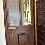 麺屋 練之助 - 入り口（店内より）