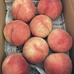 JAふくしま未来農産物直売所 桑折フレッシュBOX - 大きめの桃8個入って¥1.000！