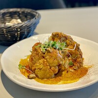 Trattoria Tabule - カリフラワーのロースト江戸前ハーブと胡桃 ピーナッツバターのスパイスソース