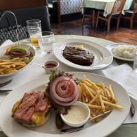 37 Steakhouse & Bar - 