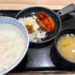 吉野家 - 料理写真:厚切り豚角煮定食 1,097円