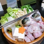 坂口荘 - 『三年とらふぐ』大きな切身。