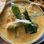 Indian Street Food & Bar GOND - ベンガルのサバカレー