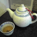 Chuukaryouri Chainatei - あったかいお茶をポットで出してくれました(^^)