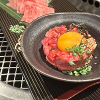 よろにく - ユッケ