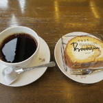 ジュンク堂カフェ - オリジナルブレンドコーヒーとロールケーキ