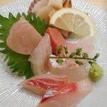 四谷本殿 - 刺身盛合わせ