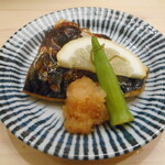 四谷本殿 - 鮭焼物