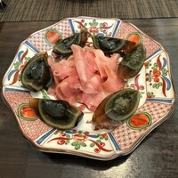 家寶 跳龍門 - 1皿目
                    ピータンと生姜の酢漬け