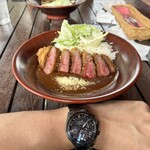 珊瑚礁 本店 - ビーフカツカレー