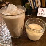 タイニーカフェ - アイスチャイ、プリン