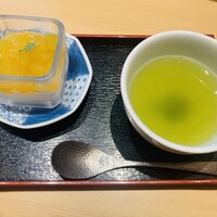 豆富料理と吟醸せいろ蒸し 八かく庵 大阪ステーションシティ店 - 
