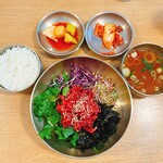 칠백한우국밥 - 