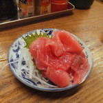 大衆酒場 よっちゃん - マグロ中落ち￥200（ ’14.01）