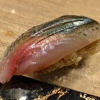 川崎 鮨 よこ田 - シマアジ