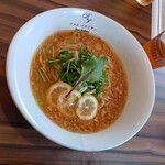 黄金の塩らぁ麺 ドゥエ イタリアン 宇都宮店 - 