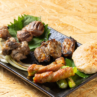 お1人様やシェアに嬉しい、その日のおまかせ5種盛りもオススメ