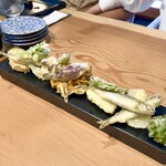 手挽きそば庵 さくら井 - ・天ぷら盛り合わせ　¥1,000