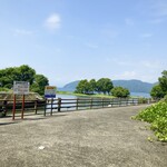 手挽きそば庵 さくら井 - 近くの西野水道　穴場です！！
      トンネルを抜けた先の琵琶湖の絶景！！