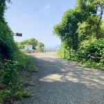 手挽きそば庵 さくら井 - 近くの西野水道　穴場です！！
      トンネルを抜けた先の琵琶湖の絶景！！