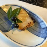 万助楼 - 大正魚の炭火燻製焼き