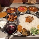 スパイスアンドカレー黄金の風 - 