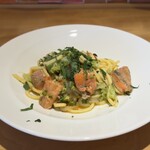 アドゥエパッシ - スモークサーモンのキッタラ