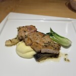 アドゥエパッシ - 霧島山麓豚のローズマリーソース