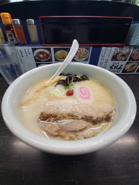 らーめん山頭火 旭川ラーメン村店（さんとうか） - 南永山（ラーメン）の写真