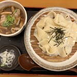 上州地粉うどん まつもと - 上州もち豚つけ汁