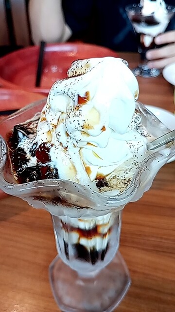 びっくりドンキー平野店｜福島市のファミレスで楽しむボリューム満点のハンバーグ