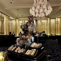 ガストロノミー ジョエル・ロブション - パンのワゴン