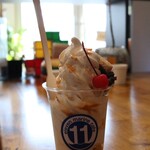 eleven marine cafe - 