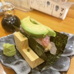 牛タンとマグロとクリスピー餃子 ひまわり［海］ - 