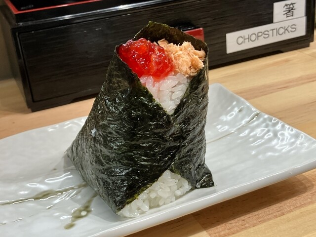 ロボット masamasa-onigiri Rice ball making robot 🤖 Onigiri robot - YouTube