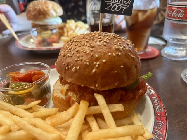 THE BURGER HEARTS（ザ バーガーハーツ） - 盛（ハンバーガー）の写真