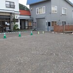 手打ち蕎麦 鶴 - 駐車場