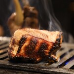 牛タンと馬肉とクリスピー餃子 ひまわり［精］ - 厚切り牛タン焼