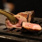 牛タンと馬肉とクリスピー餃子 ひまわり［精］ - 厚切り牛タン焼