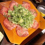 焼肉 ザ・ゴッドタン - ネギ山タン