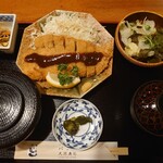 ファミリーレストラン パンダ - とんかつ定食。美味しい。
