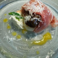 La Brianza - ブラータチーズのサラダ仕立て