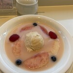 フランス菓子16区 - 桃と紅茶のアイスのデセール