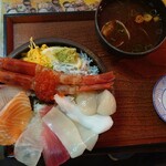 お魚食堂 こたや - はみ出し海鮮丼