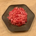 ワイン÷炭火焼き酒場cacco - 赤キャベツ、生姜のマリネ