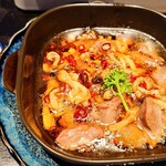 楽 - 砂ズリのアヒージョ